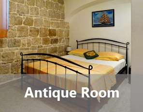 backpackers private room with private bathroom