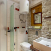 Head Stone room private bathroom